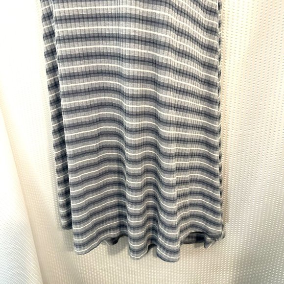 LuLaRoe Womens Gray White Striped Short Sleeve Hi-Lo Dress - Picture 3 of 5